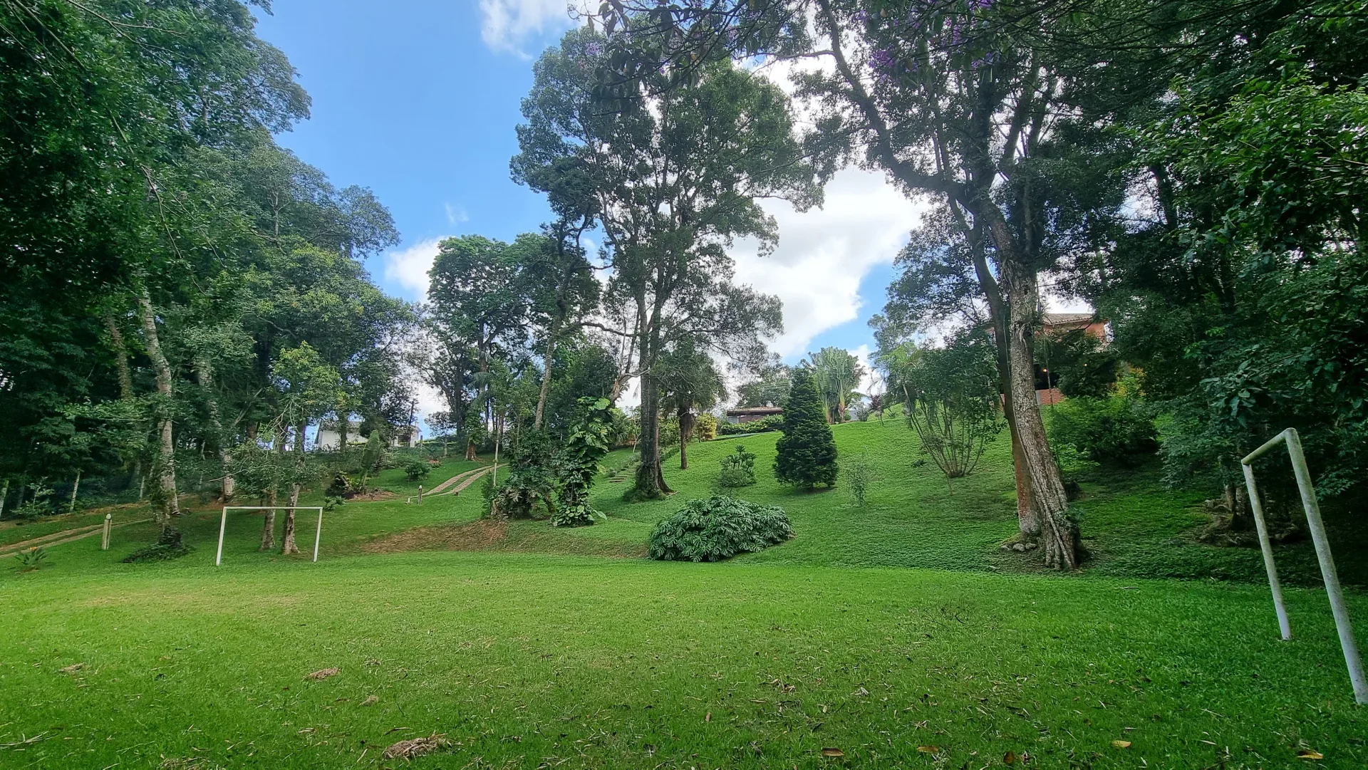 Chácara Alto Padrão com Lago em Mairinque – 5.500 m², Casa com 4 Dorms (2 Suítes)