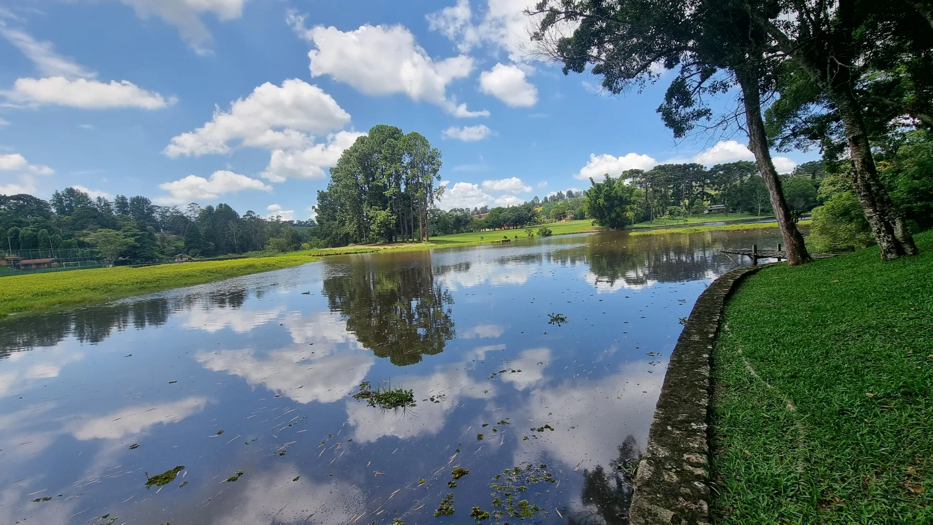 Chácara Alto Padrão com Lago em Mairinque – 5.500 m², Casa com 4 Dorms (2 Suítes)