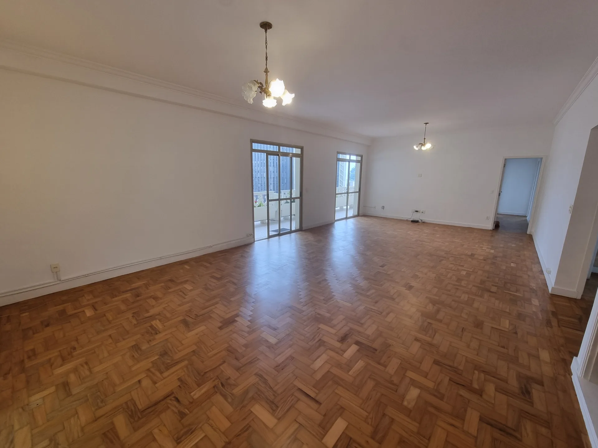 Apartamento à Venda no Saint Honoré – 233m², 3 Dormitórios e Vista Panorâmica para a Avenida Paulista