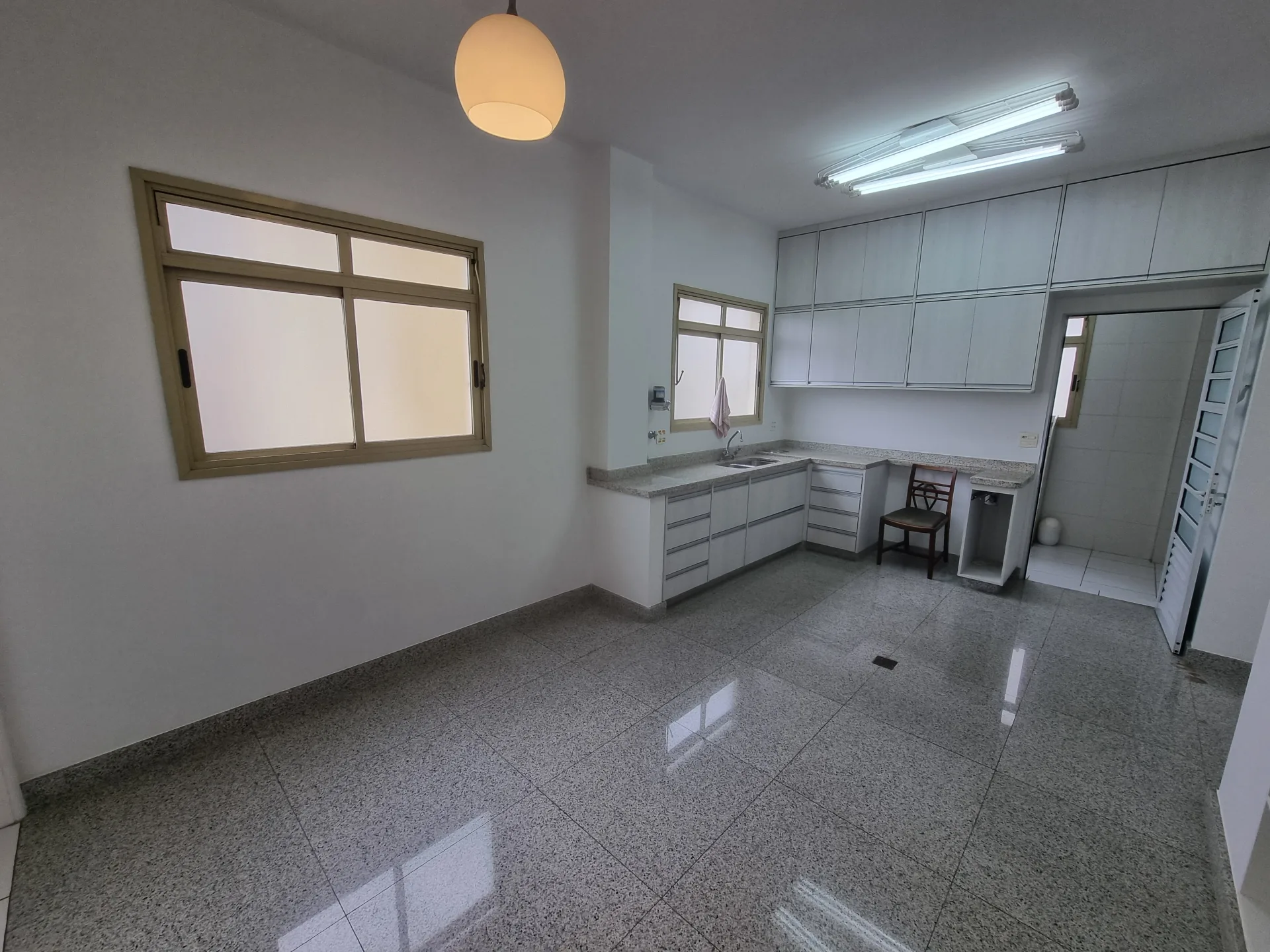 Apartamento à Venda no Saint Honoré – 233m², 3 Dormitórios e Vista Panorâmica para a Avenida Paulista